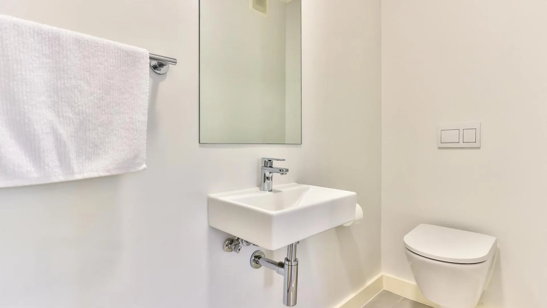 Newlands Peak Luxury Apartment Unit 636 Cape Town